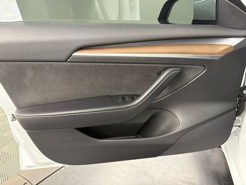 Used 2022 Tesla Model 3 Long Range AWD/4WD image 20