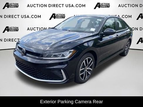 Used 2025 Volkswagen Jetta SE FWD image 5