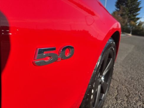 Used 2014 Ford Mustang GT image 11