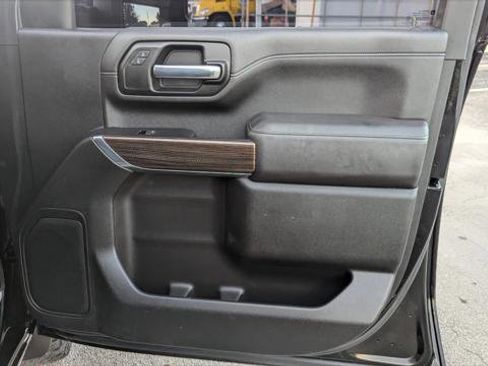 Used 2021 Chevrolet Silverado 2500 LT w/ Convenience Package image 22