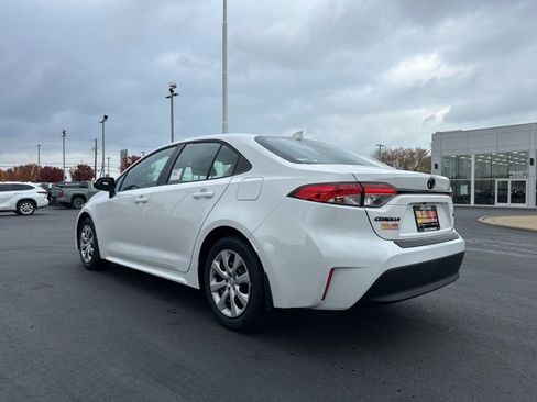New 2026 Toyota Corolla LE image 5
