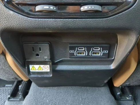 Certified 2024 Jeep Grand Cherokee Summit AWD/4WD image 17
