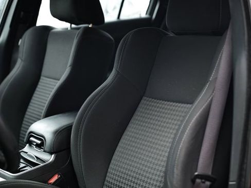 Used 2019 Dodge Charger GT image 22