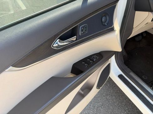 Used 2020 Lincoln Nautilus Reserve FWD image 10