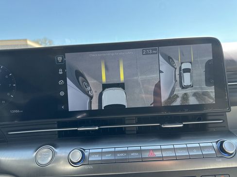 Used 2025 Hyundai Kona Limited AWD/4WD image 62