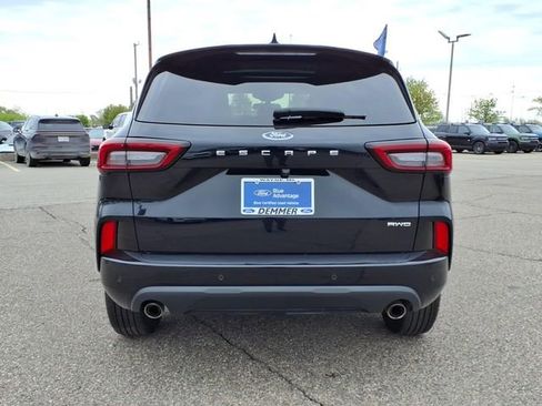 Certified 2024 Ford Escape ST-Line w/ Tech Pack #1 AWD/4WD image 9