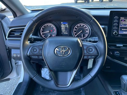Used 2023 Toyota Camry SE image 15