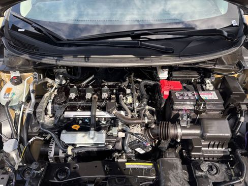 Used 2025 Nissan Versa SV FWD image 30
