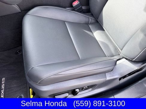 Used 2025 Lexus ES 350 w/ Premium Package FWD image 10