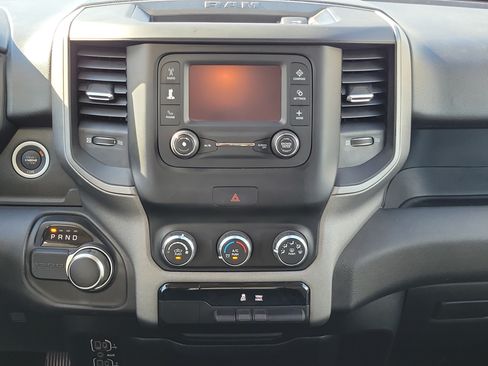 Used 2019 RAM 1500 Tradesman RWD image 17