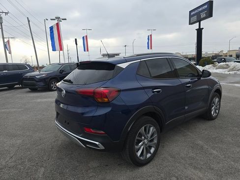 Used 2023 Buick Encore GX Essence w/ Experience Buick Package image 5