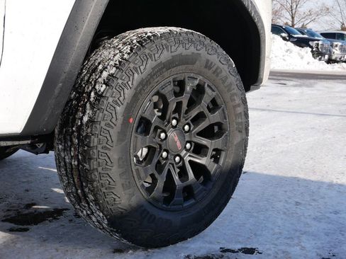 New 2026 GMC Canyon Elevation w/ Convenience Package image 5