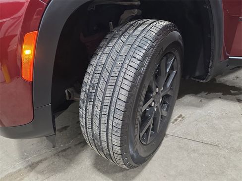 Used 2024 Jeep Grand Cherokee Altitude image 30