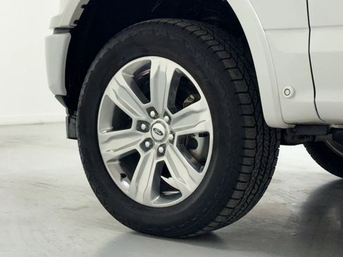 Used 2018 Ford F150 Platinum w/ Equipment Group 701A Luxury image 43