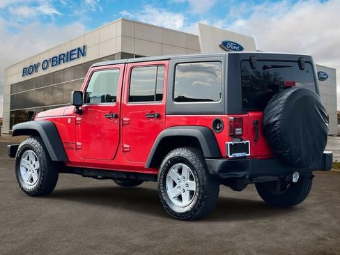 Used 2013 Jeep Wrangler Unlimited Sport AWD/4WD image 3