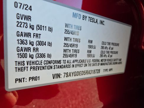 Used 2024 Tesla Model Y Long Range RWD image 36