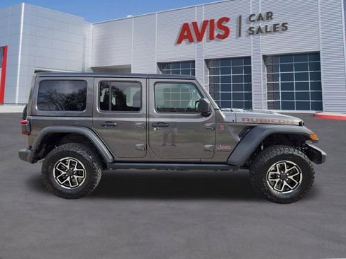 Used 2025 Jeep Wrangler Unlimited Rubicon image 5