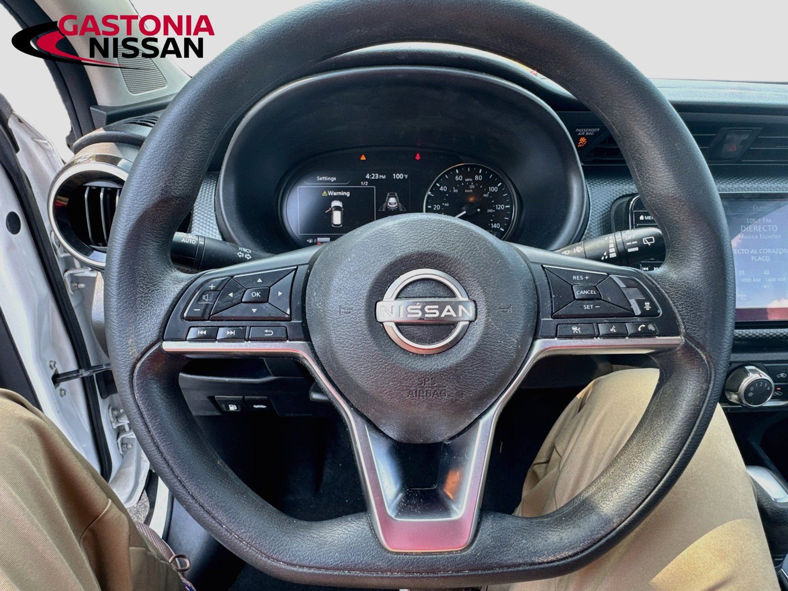 Used 2023 Nissan Kicks SV FWD image 13