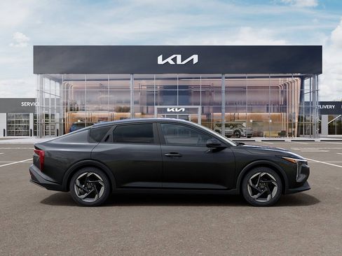 New 2026 Kia K4 EX FWD image 8