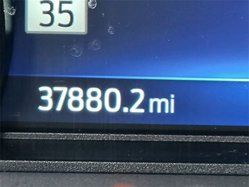 Used 2022 Ford Explorer XLT w/ Equipment Group 202A image 30