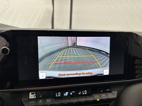 Used 2025 Toyota Camry XSE FWD image 29