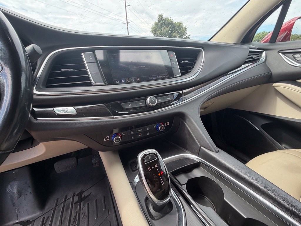 Used 2020 Buick Enclave Essence FWD image 11