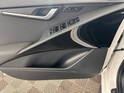 Certified 2024 Kia Niro Wave w/ Wave Preserve Package FWD image 20