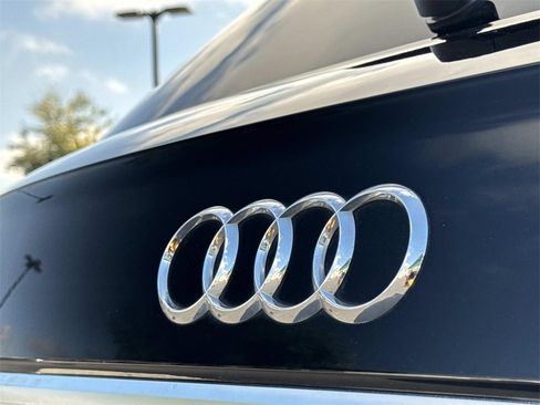 Used 2021 Audi Q5 2.0T Premium w/ Convenience Package image 20