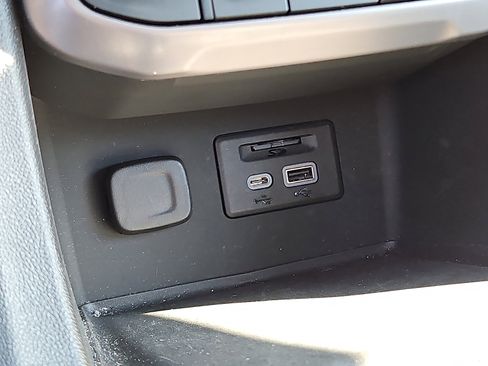 Certified 2023 GMC Acadia AT4 w/ Technology Package AWD/4WD image 25