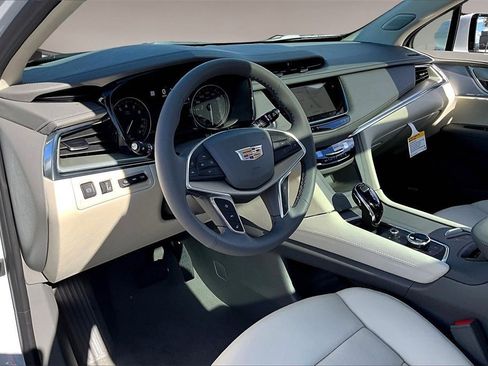 New 2026 Cadillac XT5 Premium Luxury w/ Driver Assist Package image 6