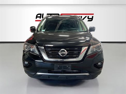 Used 2019 Nissan Pathfinder SL image 2