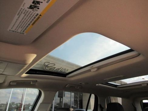 Used 2020 GMC Acadia Denali w/ Technology Package image 25