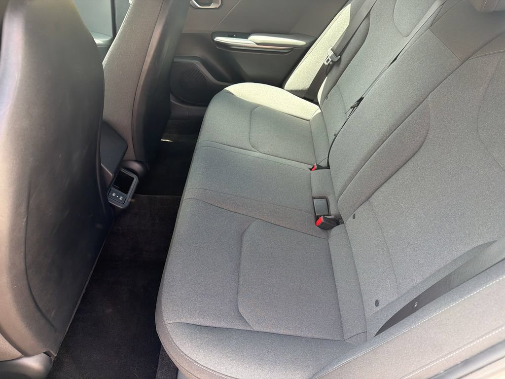 Used 2025 Kia K4 FWD image 20