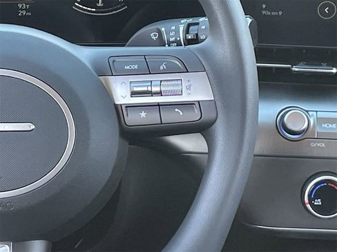 New 2026 Hyundai Kona SE image 23