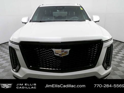 Used 2025 Cadillac Escalade ESV Sport Platinum AWD/4WD image 40