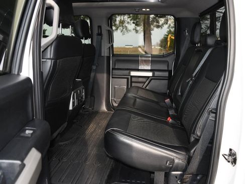 Used 2019 Ford F250 Lariat w/ Lariat Ultimate Package AWD/4WD image 15