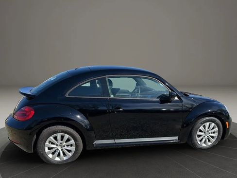 Used 2015 Volkswagen Beetle 1.8T FWD image 29