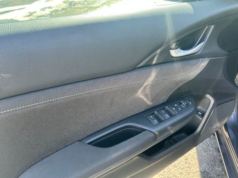 Used 2022 Honda Insight EX image 13