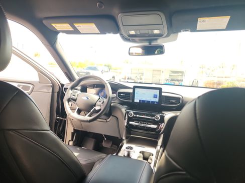 Used 2022 Ford Explorer ST w/ ST Street Pack RWD image 27