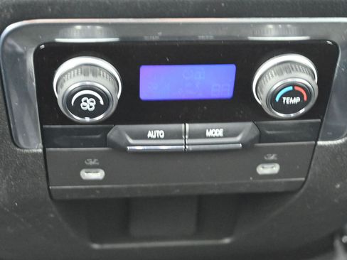Used 2024 Chevrolet Tahoe LT AWD/4WD image 9