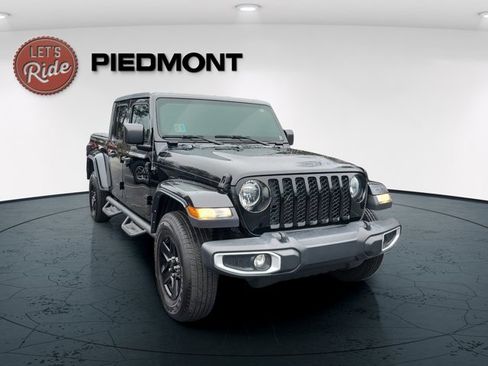 Certified 2021 Jeep Gladiator Sport image 5