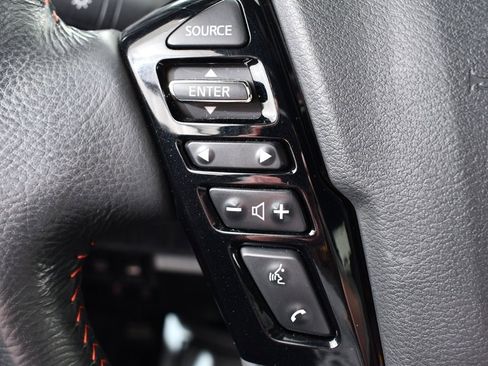 Used 2025 Nissan Frontier PRO-4X w/ Black Accent Package image 30