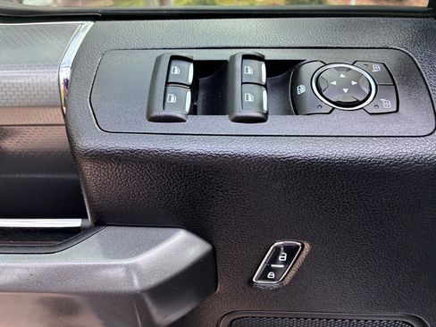 Used 2017 Ford F150 XLT w/ Equipment Group 302A Luxury AWD/4WD image 22