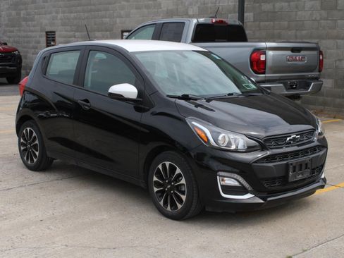 Used 2022 Chevrolet Spark LT FWD image 3