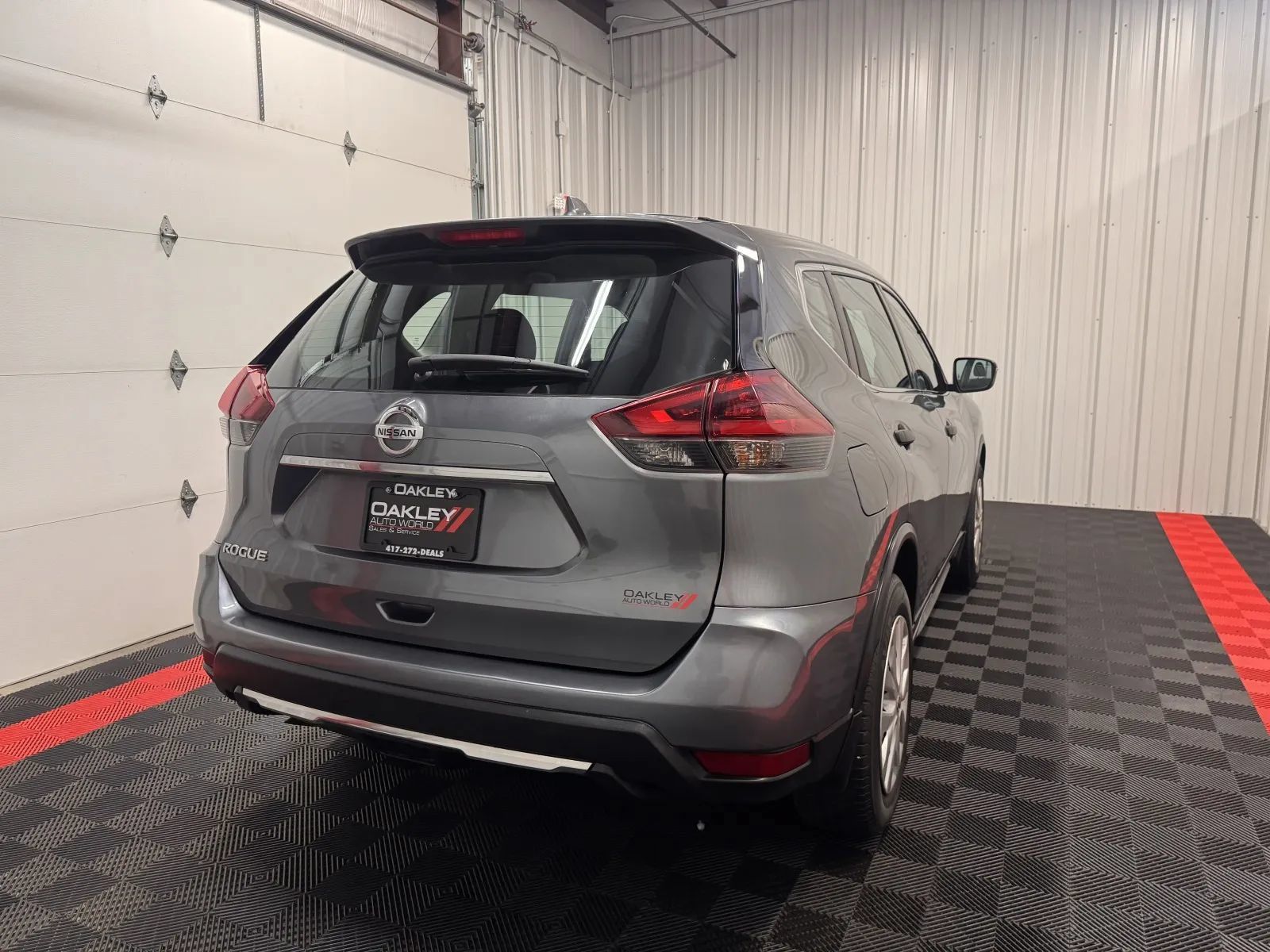 Used 2020 Nissan Rogue S FWD image 15