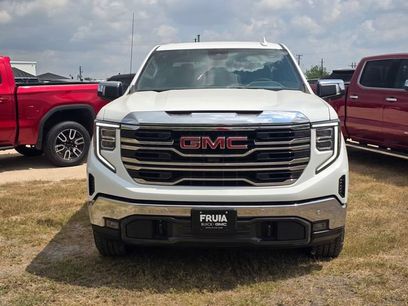 New 2026 GMC Sierra 1500 SLT