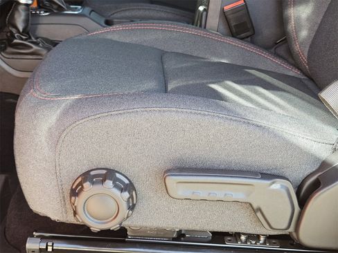 New 2025 Jeep Gladiator Rubicon w/ Convenience Group image 25