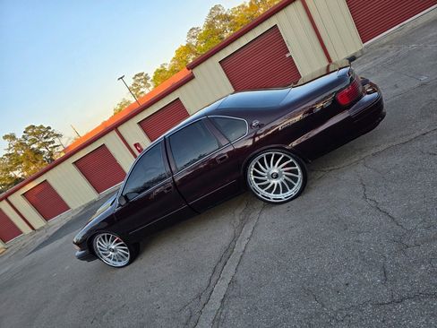 Used 1996 Chevrolet Impala SS image 7