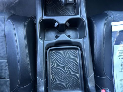 Used 2018 Honda CR-V Touring image 22