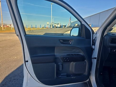 Used 2022 Ford Maverick XL image 12